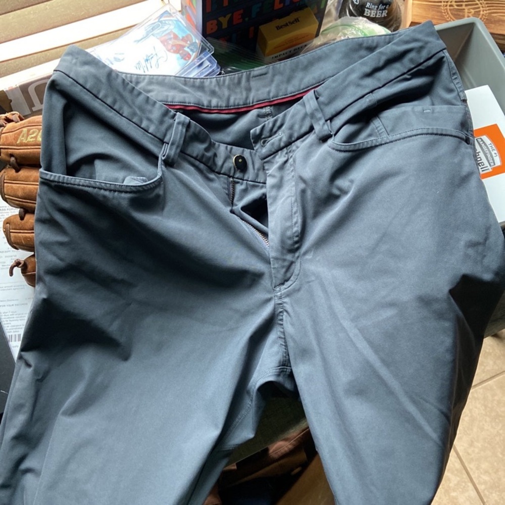 Lululemon ABC pants 34x30
